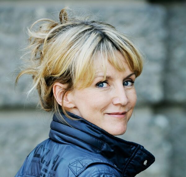 Der Hase im Rausch spielt Cello