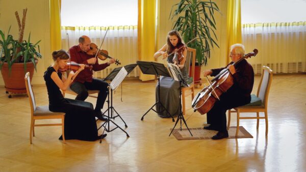 „4 + 1 Heitere Musik der Wiener Klassik“